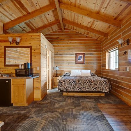 Rock Crest Lodge & Cabins Custer Bagian luar foto