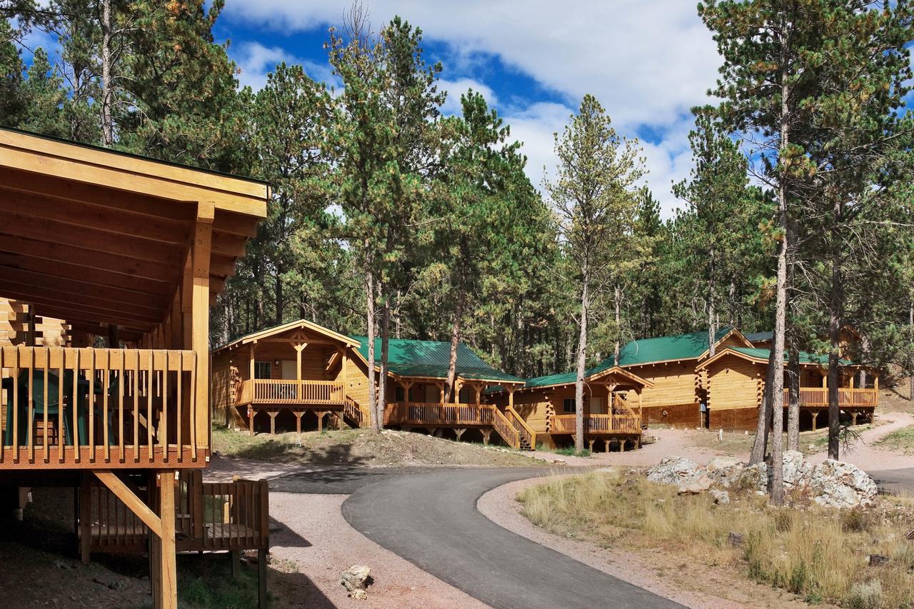 Rock Crest Lodge & Cabins Custer Bagian luar foto