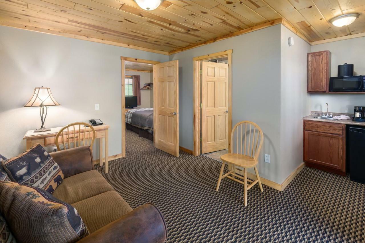Rock Crest Lodge & Cabins Custer Bagian luar foto